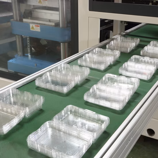 Vollautomatische Maschine zum Erhitzen, Formen, Schneiden und Stapeln als Ganzes für Lebensmittelboxen aus PP-Kunststoff mit manuellem Touch-Smart-Screen